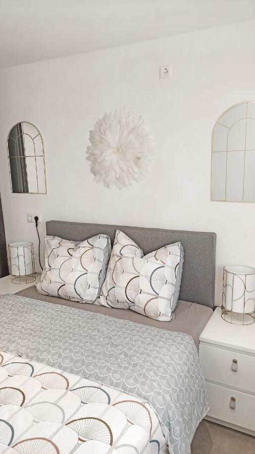 Schone 2 Zw In Sindelfingen - Maichingen *Daimler Apartman Kültér fotó